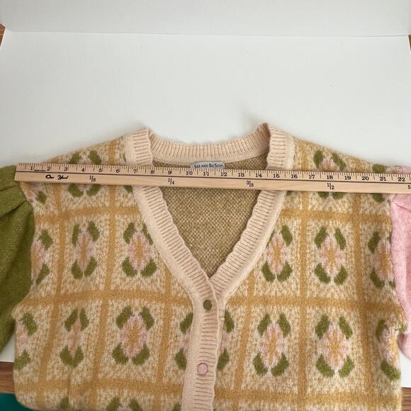 Seen And Be Seen Puffed Short Sleeve Cropped Jacquard Cardigan Sweater S… - Picture 7 of 10